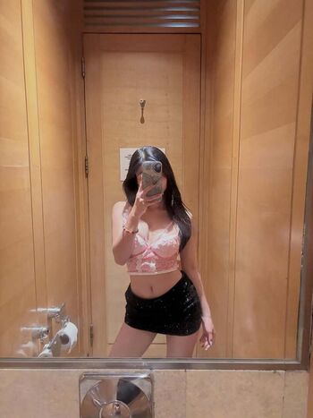 Full leaked Aaomhelloo page private onlyfans photo