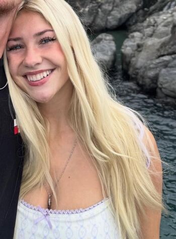 Full leaked Audrey wright page private onlyfans photo