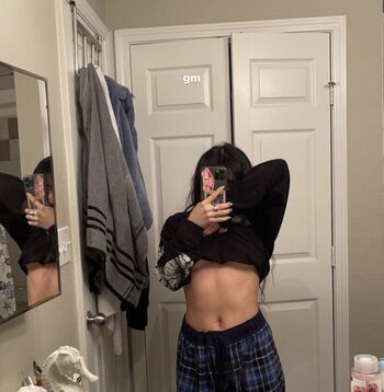Full leaked Daisybegin private onlyfans photo