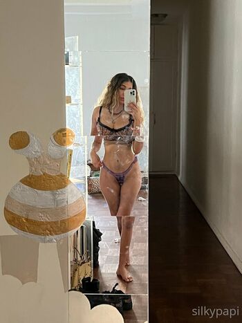 Full leaked Silkypapi page private onlyfans photo